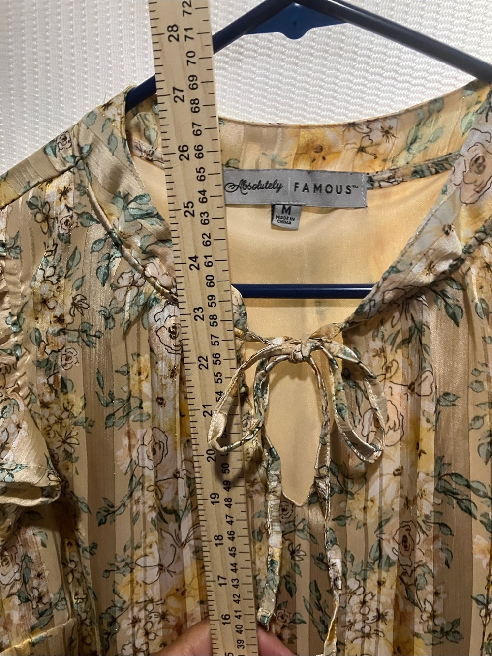 Absolutely Famous Yellow Floral Tie-Neck Ruffle Sleeve Blouse - Picture 4 of 9